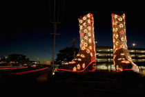 World's Biggest Cowboy Boots Sculpture by Bob 'Daddy O' Wade von Panoramic Images