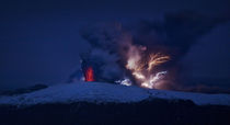 Erupting volcano, Eyjafjallajokull, Iceland von Panoramic Images