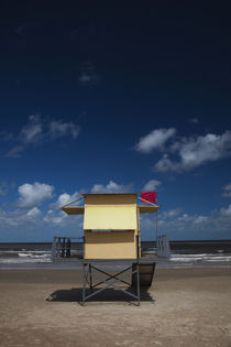 Lifeguard hut on the beach, Carrasco Beach, Carrasco, Montevideo, Uruguay von Panoramic Images