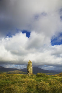 Standing Stone on Bear Island, Beara Peninsula, County Cork, Ireland von Panoramic Images