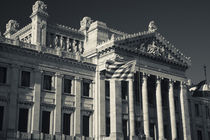 Facade of a government building, Palacio Legislativo, Montevideo, Uruguay von Panoramic Images