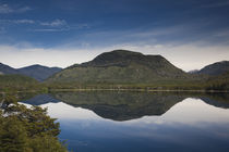 Reflection of mountains in a lake von Panoramic Images