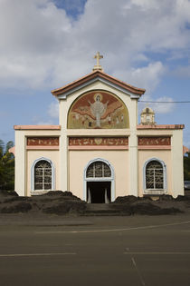 Low angle view of a church von Panoramic Images