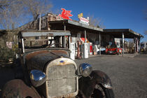 Rusty car at old Route 66 visitor centre, Route 66, Hackberry, Arizona, USA by Panoramic Images