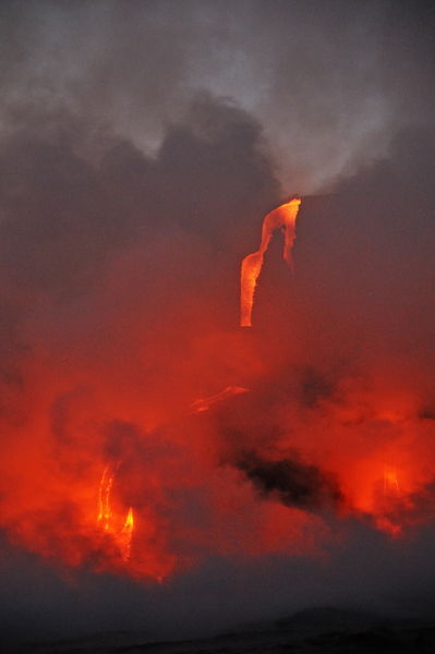 Kilauea-volcano-molten-lava-ocean-rm-haw-d319517