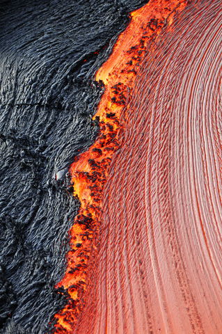 Kilauea-volcano-molten-lava-rm-haw-d319327
