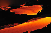 River of molten lava, close-up, Kilauea Volcano, Hawaii Islands, United States von Sami Sarkis Photography