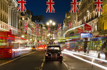 'UK. London. Regent Street. Union Jack decorations for Royal Wedding.' von Alan Copson