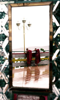 monks at the mirror von emanuele molinari