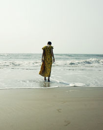 Walkin' to the sea. by Anna Vesna