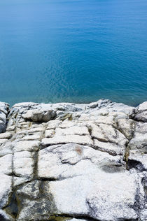 Ocean Cliff by netphotographer