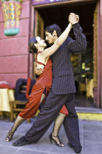 tango dance couple 2 Buenos Aires La boca by Leandro Bistolfi
