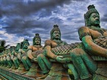 Sculptures in Siem Reap, Cambodia von dreamyfaces