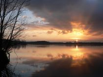 Sonnenuntergang am See von Alwin Mücher