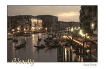 Venedig Canal Grande mit Gondolieri mit Schriftzug by Doris Krüger