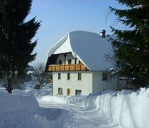Winterhaus by Eva-Maria Oeser