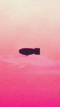 Zeppelin am rosa Horizont von tcl