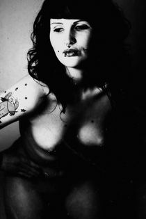 The black and white nude photo von Falko Follert