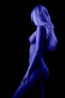 Frauenakt in blau by Sigi Müller