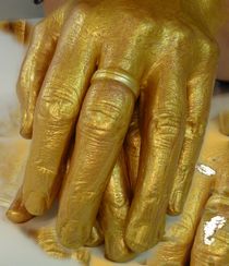 Goldfinger by regenbogenfloh