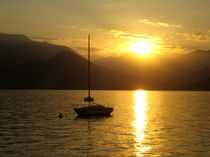 Goldener Sonnenuntergang am Lago Maggiore von Mellieha Zacharias