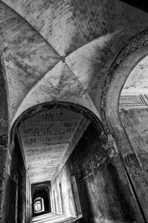 'Schönheit des Verfalls - Beelitz Heilstätten' by Marc Mielzarjewicz