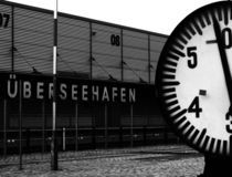 Überseehafen Bremen by miekephotographie