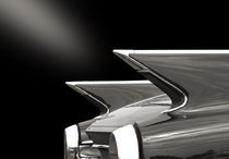 Rear of a classic car (black and white) by Beate Gube