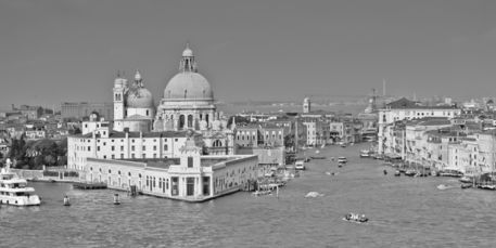 Venice-grande-canal-entrance-b-w