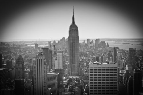 New-york-city-skyline-b-w