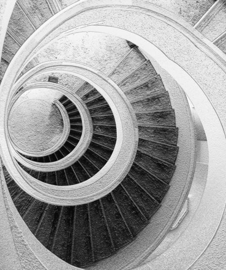 Spiaral-stair-greyscale