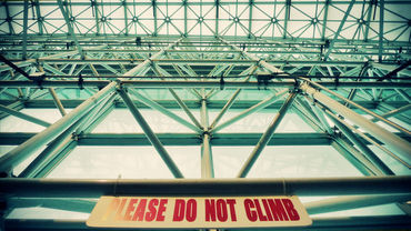 Please-do-not-climb-cclg