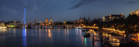 River-thames-night-panorama