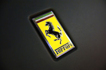 Ferrari-badge