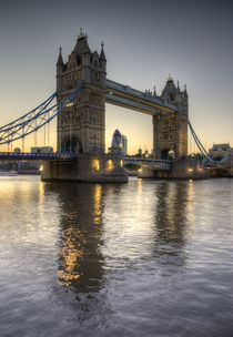Tower Bridge by tgigreeny