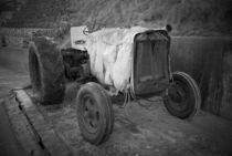 Old Tractor by tgigreeny