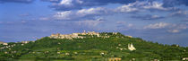 Town on a hill, Montepulciano, Val di Chiana, Siena Province, Tuscany, Italy von Panoramic Images