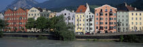 Buildings at the waterfront, Inn River, Innsbruck, Tyrol, Austria von Panoramic Images