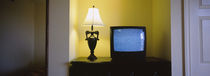 Television and lamp in a hotel room, Las Vegas, Clark County, Nevada, USA von Panoramic Images