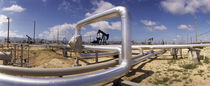 Pipelines on a landscape, Taft, Kern County, California, USA von Panoramic Images
