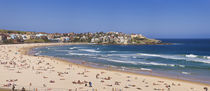 Tourists on the beach, Bondi Beach, Sydney, New South Wales, Australia von Panoramic Images