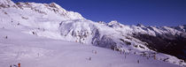 Tourists in a ski resort, Sankt Anton am Arlberg, Tyrol, Austria von Panoramic Images