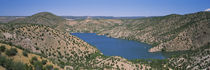 High angle view of a lake surrounded by hills, Santa Cruz Lake, New Mexico, USA von Panoramic Images
