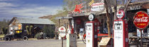 Store with a gas station on the roadside, Route 66, Hackenberry, Arizona, USA von Panoramic Images