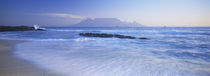 Tide on the beach, Table Mountain, South Africa von Panoramic Images