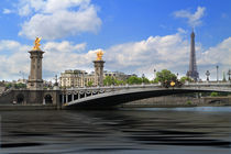 Memories of Paris, the Alexander Bridge and the Eiffel Tower. von Louise Heusinkveld