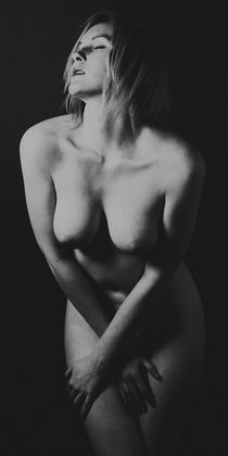 Erotisches Schwarz Weiß Foto von Falko Follert
