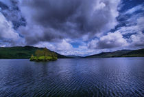 Loch Katrine, Scotland von sandra cockayne