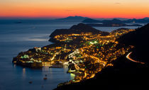 Night is comming in Dubrovnik by Ivan Coric