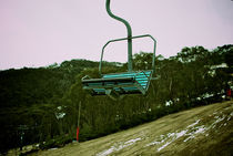 Ski Lift at Thredbo von Tim Leavy